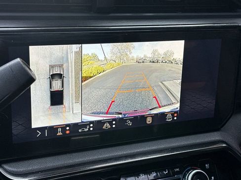 Used 2024 GMC Sierra 3500 AT4 w/ AT4 Premium Plus Package image 19