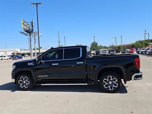 Used 2026 GMC Sierra 1500 SLT RWD image 2