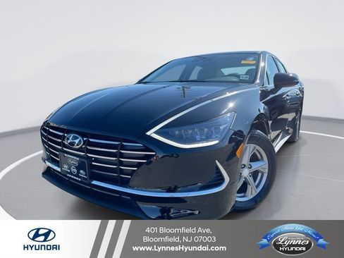 Used 2023 Hyundai Sonata SE image 1