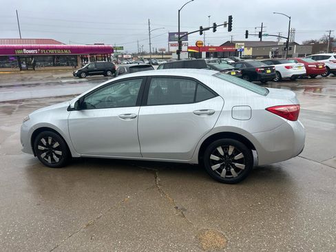 Used 2019 Toyota Corolla LE image 6