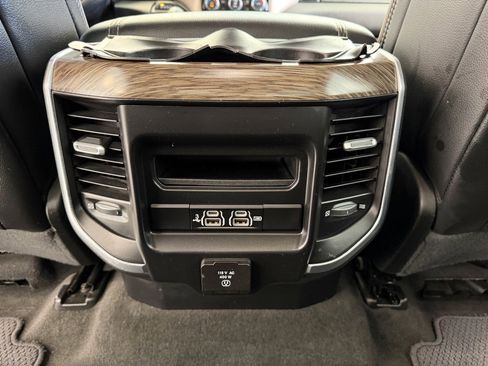 Used 2020 RAM 1500 Laramie image 44
