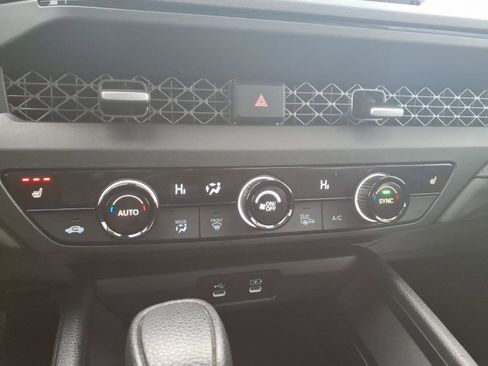 Certified 2023 Honda Accord EX image 23