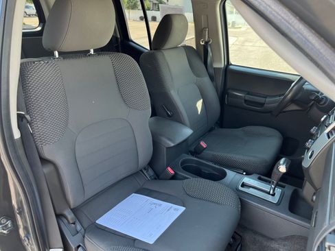 Used 2011 Nissan Xterra PRO-4X AWD/4WD image 19
