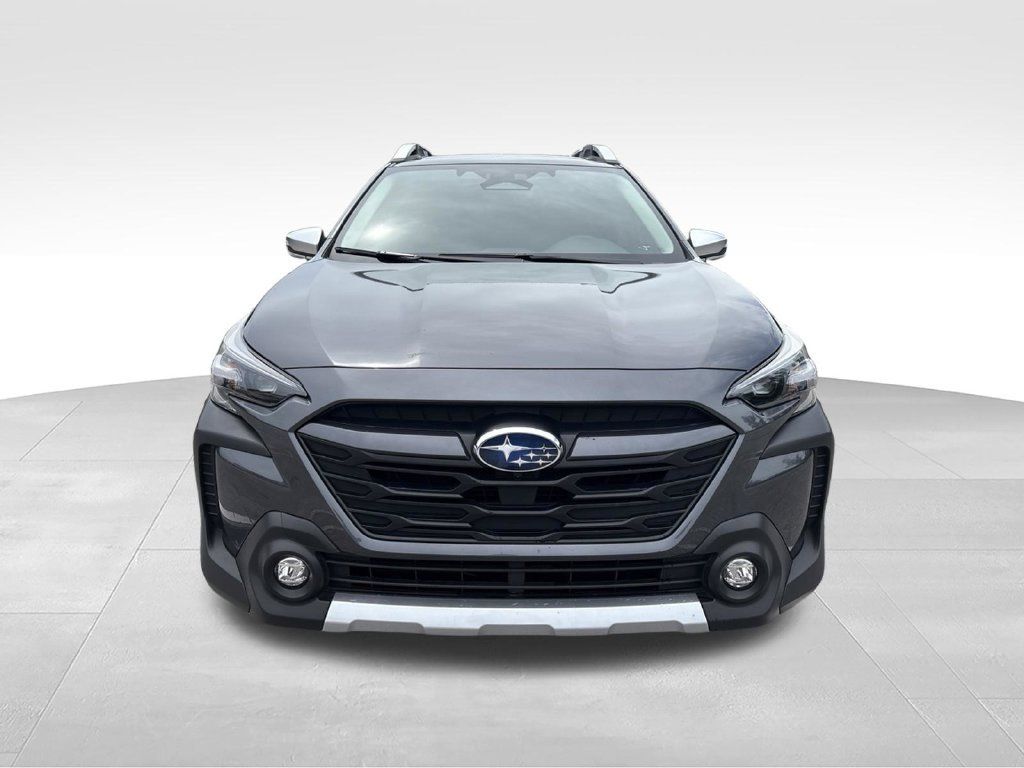Used 2025 Subaru Outback Touring AWD/4WD image 8