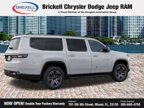 New 2026 Jeep Grand Wagoneer L 4WD w/ 8-Passenger Seating Package image 4