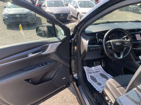 Used 2021 Cadillac XT6 Sport AWD/4WD image 10
