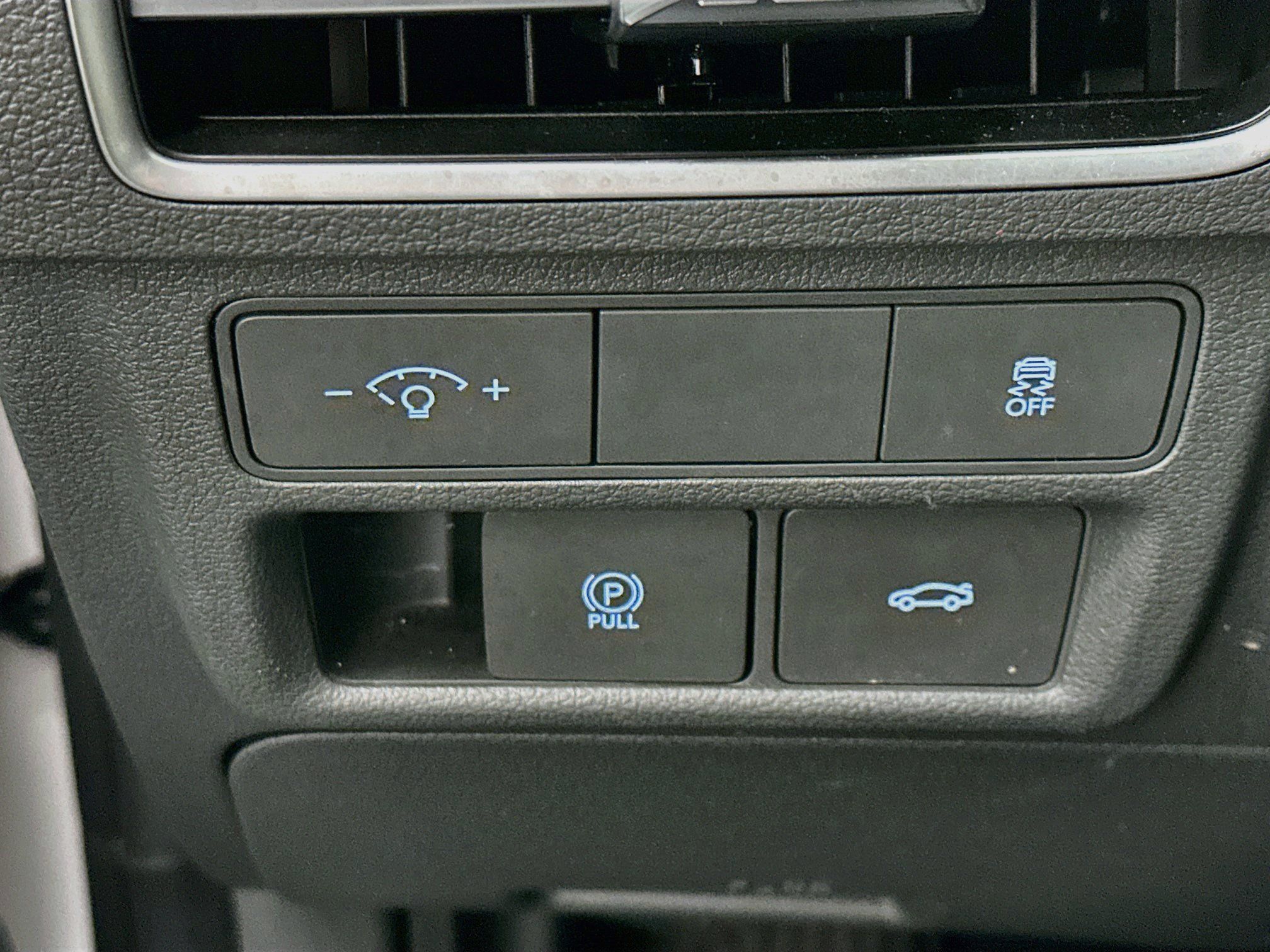 Used 2025 Hyundai Sonata SEL FWD image 17