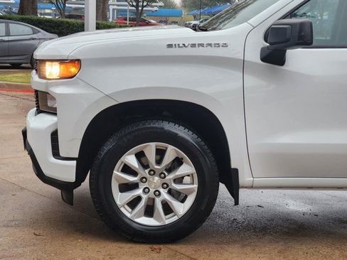 Used 2020 Chevrolet Silverado 1500 Custom w/ Custom Value Package image 15