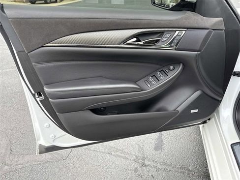Used 2019 Cadillac CTS V w/ Carbon Fiber Package image 8