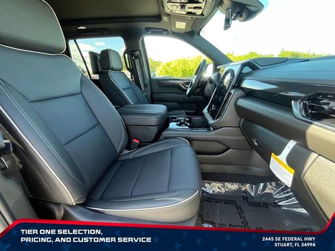 New 2026 GMC Yukon Elevation w/ Elevation Premium Package RWD image 21