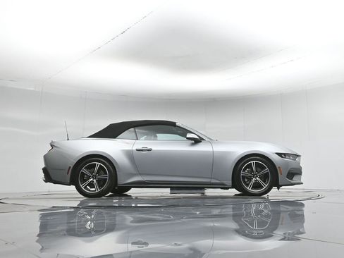 Used 2024 Ford Mustang Premium image 46