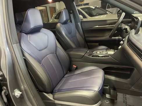 Used 2026 INFINITI QX60 Sport w/ Dark Cargo Package AWD/4WD image 39