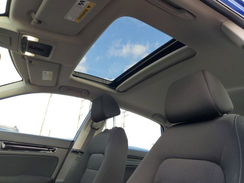 Certified 2024 Honda Civic EX image 9