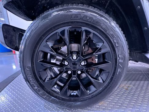 Used 2021 Jeep Gladiator Overland AWD/4WD image 10