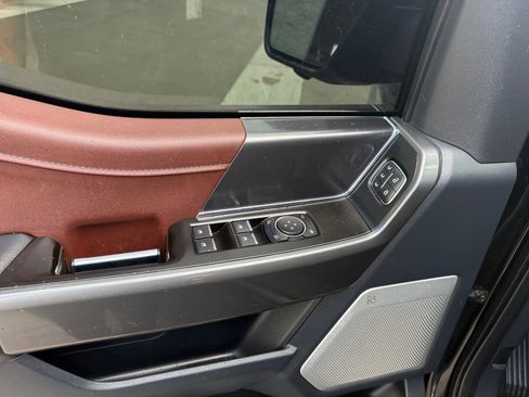 Used 2022 Ford F150 Lariat w/ Equipment Group 502A High image 13