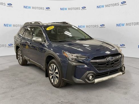 Used 2025 Subaru Outback Touring XT AWD/4WD image 7