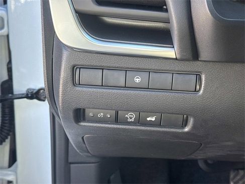 New 2026 Nissan Rogue SV image 25