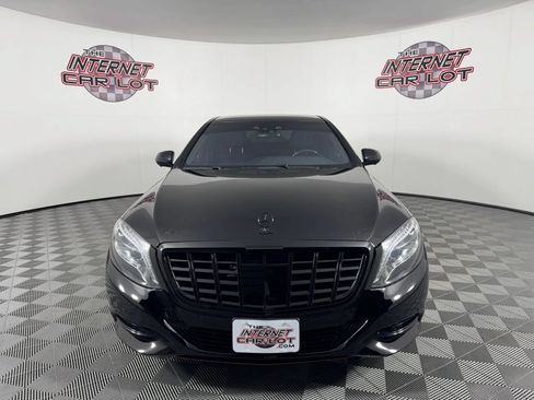 Used 2017 Mercedes-Benz S 550 4MATIC Sedan image 2