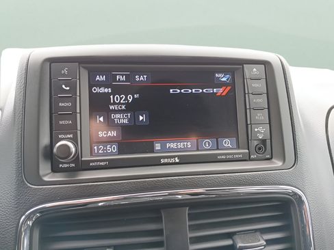 Used 2019 Dodge Grand Caravan GT FWD image 17
