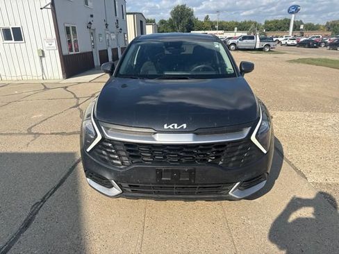 Used 2023 Kia Sportage LX AWD/4WD image 6