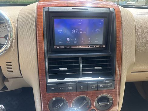 Used 2009 Ford Explorer Eddie Bauer AWD/4WD image 33