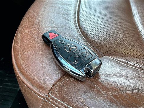 Used 2017 Mercedes-Benz GLE 43 AMG 4MATIC w/ Night Package image 8