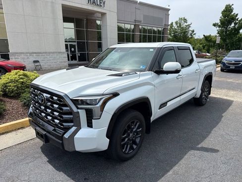 Used 2024 Toyota Tundra Platinum AWD/4WD image 7