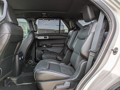Used 2023 Ford Explorer ST w/ Equipment Group 401A AWD/4WD image 16