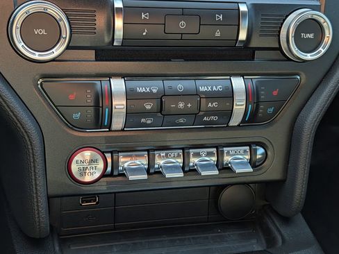 Certified 2018 Ford Mustang GT Premium image 21