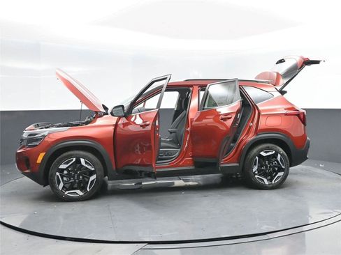 New 2026 Kia Seltos SX image 39