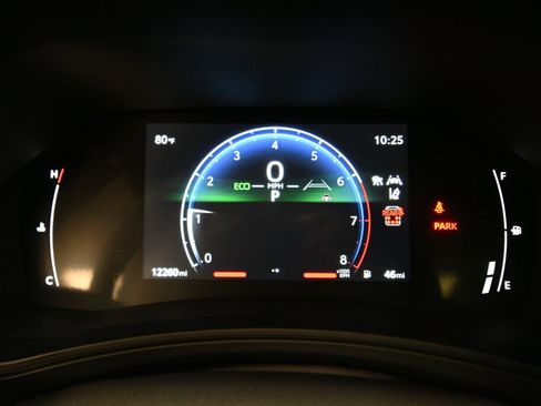 Used 2025 Toyota Grand Highlander AWD image 13