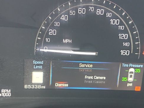 Used 2019 Cadillac XT5 Luxury w/ LPO, Black Ice Package AWD/4WD image 32