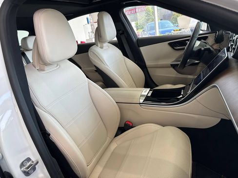 Used 2024 Mercedes-Benz C 300 4MATIC Sedan image 49
