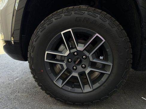 New 2026 GMC Terrain AT4 image 12