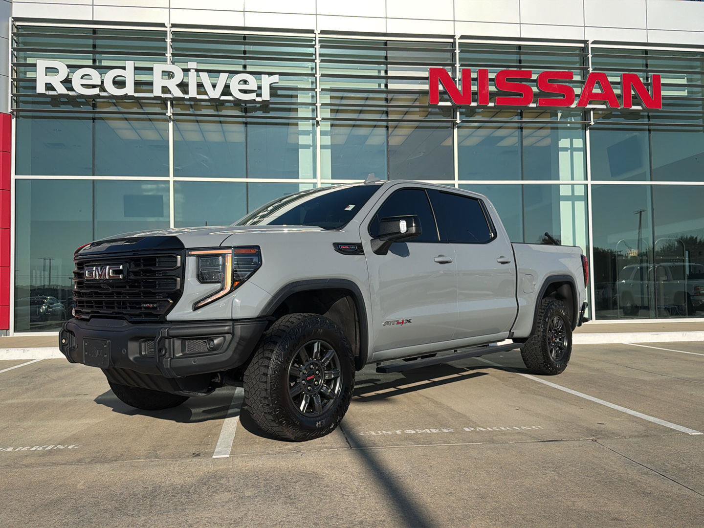 Used 2024 GMC Sierra 1500 AT4X AWD/4WD image 1