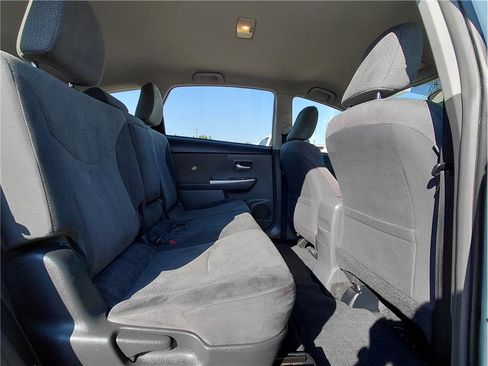 Used 2014 Toyota Prius V Two image 18