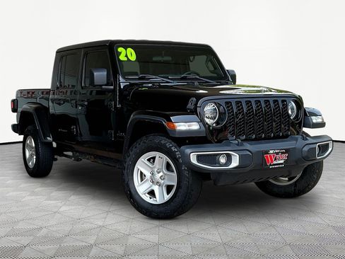 Used 2020 Jeep Gladiator Sport w/ Quick Order Package 24S AWD/4WD image 3