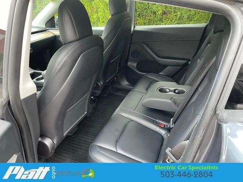 Used 2022 Tesla Model Y Performance image 39