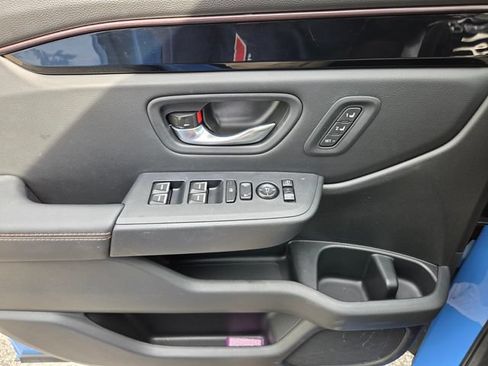 Used 2025 Honda Pilot TrailSport image 25