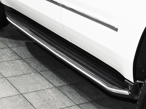 Used 2017 GMC Yukon SLT w/ Open Road Package image 80