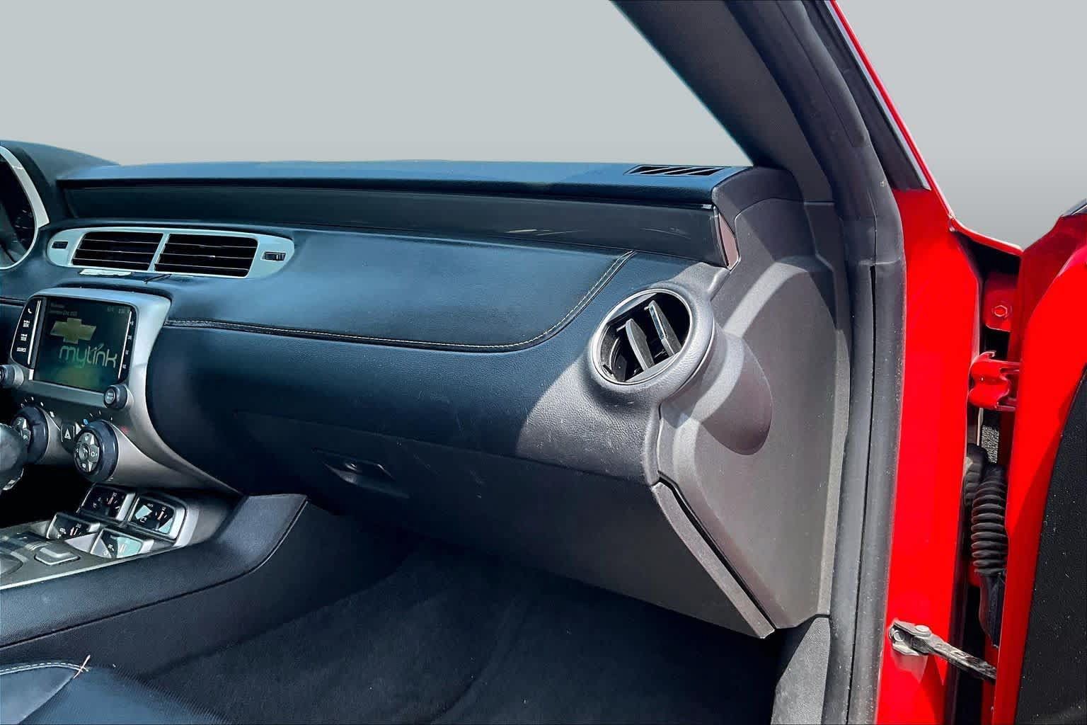 Used 2014 Chevrolet Camaro LT RWD image 12