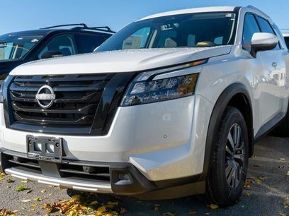 New 2025 Nissan Pathfinder SL
