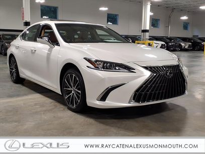 New 2025 Lexus ES 300h w/ Premium Package
