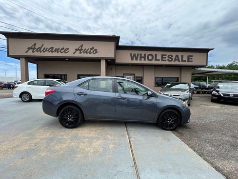 Used 2016 Toyota Corolla LE FWD image 1