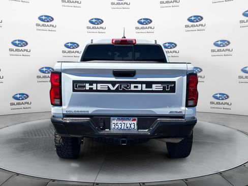Used 2023 Chevrolet Colorado ZR2 w/ LPO, Tailgate Decal Package AWD/4WD image 4