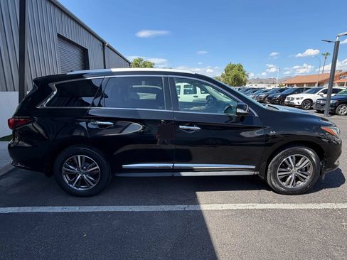 Used 2017 INFINITI QX60 FWD w/ Premium Plus Package image 8