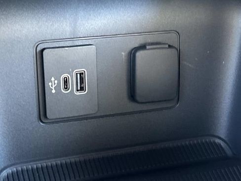 New 2026 Ford Explorer ST-Line w/ ST-Line Street Pack image 30