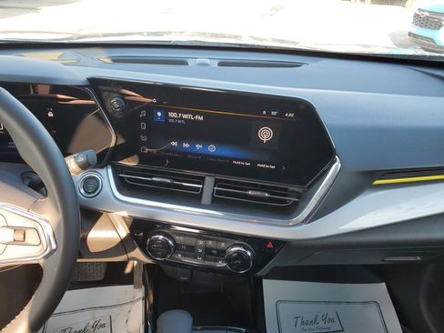 Certified 2024 Chevrolet Trax LT w/ Driver Confidence Package image 28