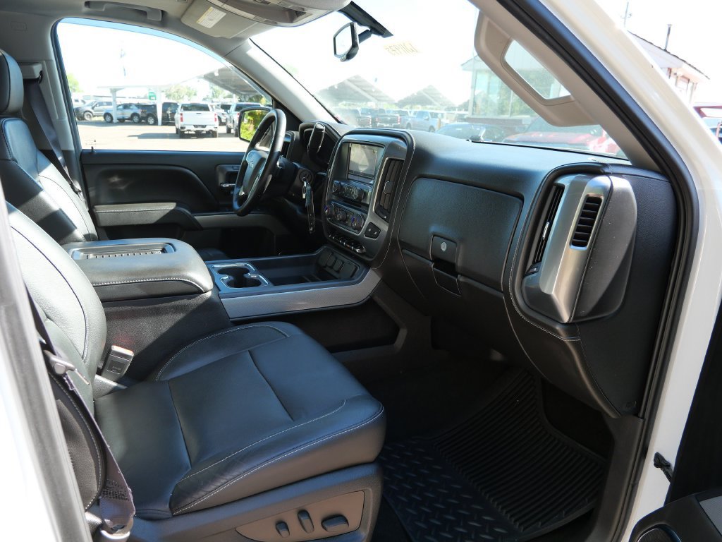 Used 2016 Chevrolet Silverado 1500 LTZ Z71 w/ LTZ Plus Package AWD/4WD image 11