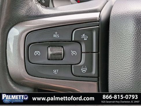 Used 2023 Chevrolet Silverado 1500 High Country w/ Technology Package AWD/4WD image 27